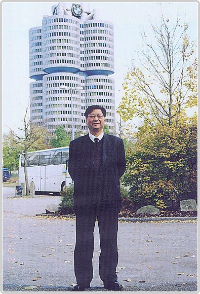 孔可強(qiáng)訪問德國(guó)寶馬公司